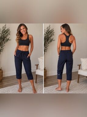 Lululemon Navy Blue Capri Cropped Pants 6